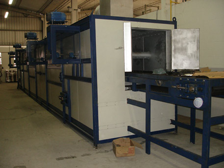 GCA continuous oven with conveyor belt